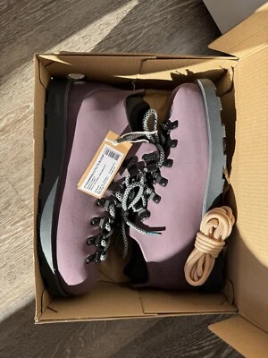 Botas estilo senderismo nativas Fitzsimmons Citylite Bloom terciopelo púrpura para mujer 8 Foto 1 de 4