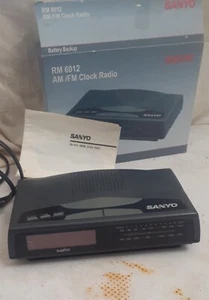 Sanyo Digital Alarm Clock Radio AM / FM Snooze Radio Black RM-6012..As New Cond. - Picture 1 of 4
