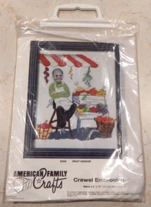 VTG (1976) New American Family Crafts Crewel Embroidery "FRUIT VENDOR" #8009 - Picture 1 of 3