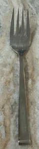 Tenedor grande para servir carne fría maciza Julienne (ino inoxidable) de Wallace Silver 9 1/8" - Imagen 1 de 5