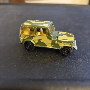 Vintage 1:64 Yatming Army AMC Jeep CJ7 4x4 Green Camouflage Nice Shape China - Picture 1 of 4