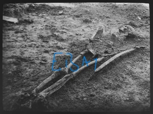 Photo MITCHAM SURREY SAXON CEMETERY NO7 1919 Magic Lantern Slide ARCHAEOLOGY - Picture 1 of 5