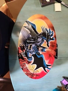Oval Batman Tin Lunchbox - Picture 1 of 4