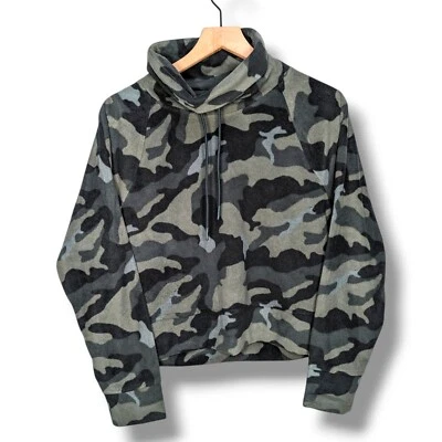 NEW Old Navy Active Warm Fleece  Pullover Cropped Funnel Neck Camo Size Medium - Image 1 of 4