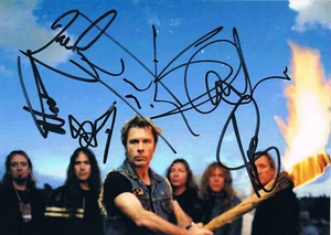 Iron Maiden autógrafos genuinos 5x7" foto firmada en persona Hard Rock Heavy Metal - Imagen 1 de 1