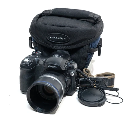 Fujifilm FinePix S5000 CCD Digital Camera 3.0MP Digicam Y2K- Tested in VGC! - Image 1 of 4