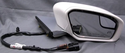 Оригинальные царапины на правом пассажирском зеркале Lincoln Continental GD9B-17682-KG59VJ - Изображение 1 из 4