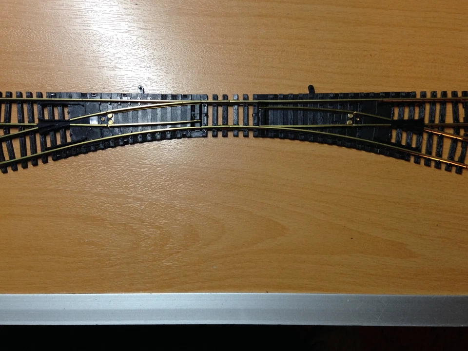 Spur H0 Fleischmann Modellgleis Weiche 6044 links und rechts - Bild 1 von 1