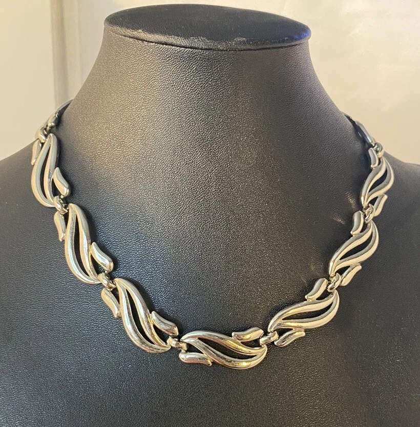 Vintage Monet Silver Tone Wave Link Collar 18.5" Signed Necklace Classic Foto 1 de 1