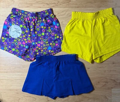 NUEVO Lote de 3 Pantalones Cortos y Skort Soffe Animación/Gimnasio/Atletismo Juvenil Pequeño (7) Foto 1 de 4