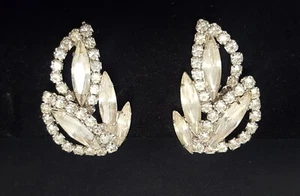 KRAMER Signed Rhinestone Earrings Silver Tone Cluster Clear Round Marquise Vtg - Picture 1 of 16