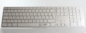 Apple A1243 Wired USB Keyboard - Numeric Keypad - Portuguese (MB110PO/A) - Picture 1 of 2