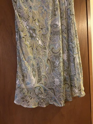 Women’s Dress and Green Paisley Skirt Size Small - Image 1 of 4