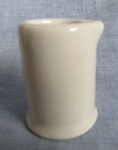 PICCOLA CREMA VINTAGE IN GRES SIRACUSA RISTORANTE INDIVIDUALE - Foto 1 di 5