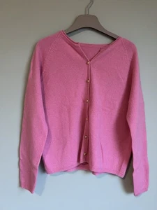Schurwolle Strick Cardigan Brustweite 108 cm Länge 58 cm rosa beste Passform Größe S - Bild 1 von 8