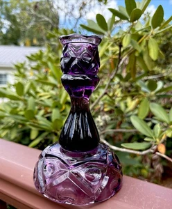 WIKINGER GLAS AMETHYST DAUMENABDRUCK KERZENLEUCHTER Halter Sandwich Glas Museum - Bild 1 von 11