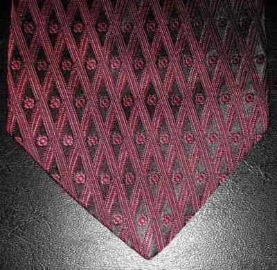 Today's Man Tie Silk Red Black Diamond Geometric Design NIB t3734  - Imagem 1 de 4