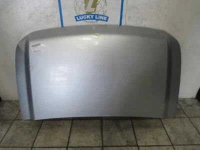 04 05 06 07 08 09 10 11 12 13 14 15 capó Nissan Armada Foto 1 de 4