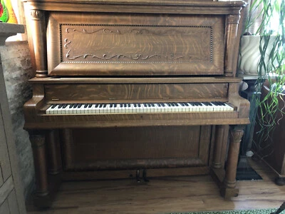 Antique Vintage Upright Oak Piano.  Tiger Oak. Werner Piano Company Chicago￼ - Image 1 of 4