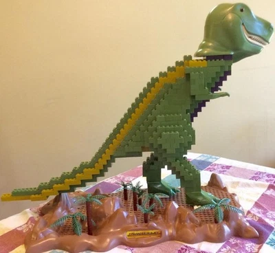 MEGA BLOKS  Tyrannosaurus Rex Dinobloks 9702 Dinosaur T-Rex 740 piece With Box - Image 1 of 4