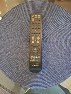 Mando a distancia Samsung TV AA63-01361A TM88-KI para TV DVD VCR STB BN59-00511A B6 Foto 1 de 3