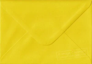 Sobre narciso amarillo C6 - 114 mm x 162 mm engomado color A6 sobres para tarjetas - Imagen 1 de 1