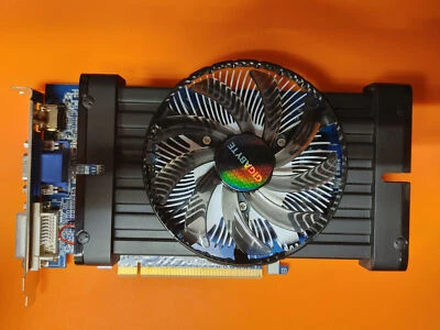 Gigabyte AMD Radeon HD 6670 GV-R667D3-2GI 2GB HDMI VGA DVI Video Graphics Card - Image 1 of 4