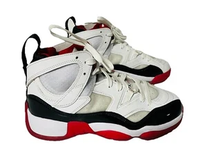 Nike Air Jordan Jumpman Two Trey White Red Black Sneakers DQ8431-106 Boys 6.5 Y - Picture 1 of 16