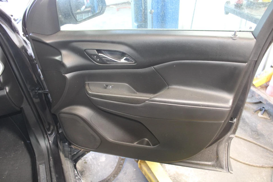 Used Front Right Door Interior Trim Panel fits: 2017 Gmc Acadia  Grade A Foto 1 de 4