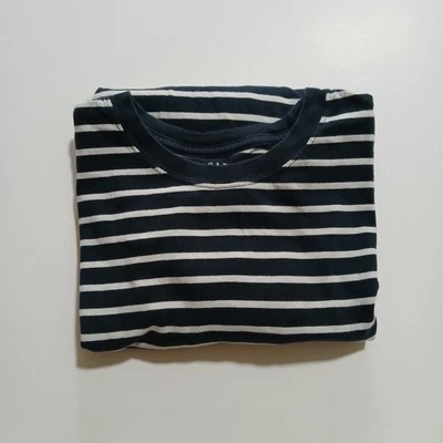 Camisa a rayas GAP (mediana) Foto 1 de 3