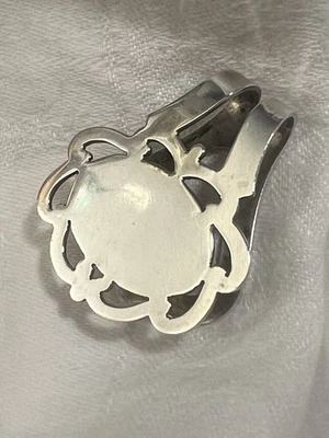 Clip de servilleta de plata de ley La Pierre sin mono Foto 1 de 2