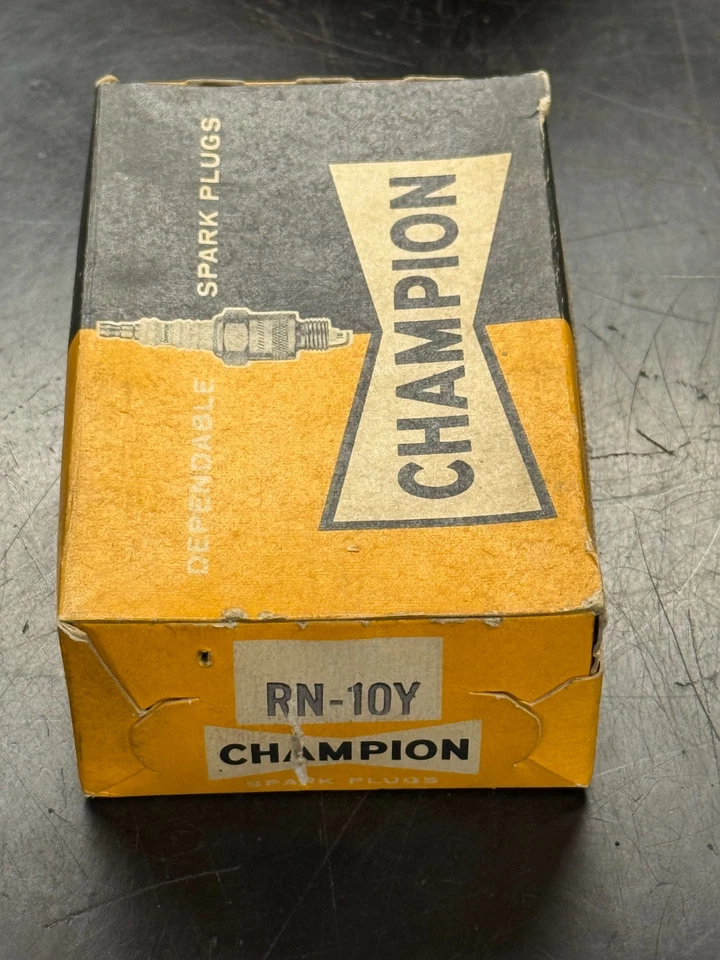 10 - NOS RN10Y Champion Spark Plugs - Image 1 of 1