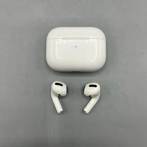 Apple AirPods Pro with Magsafe Wireless Charging Case in White - Defective Right - Picture 1 of 12