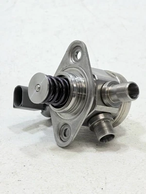 2014 Mercedes-Benz GL450 X166 High Pressure Fuel Pump 0261520219 OEM - Image 1 of 4