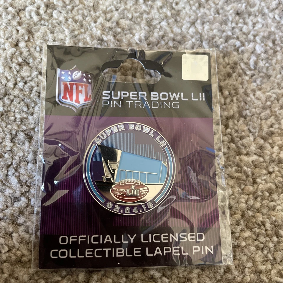 Super Bowl 52 LII US Bank Stadium Lapel Pin Eagles Patriots 2018 Minneapolis NFL