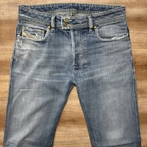 Diesel Jeans Men 28x32 Blue Rabox Relaxed Straight Leg Button Fly Made Italy Y2K - Picture 1 of 16