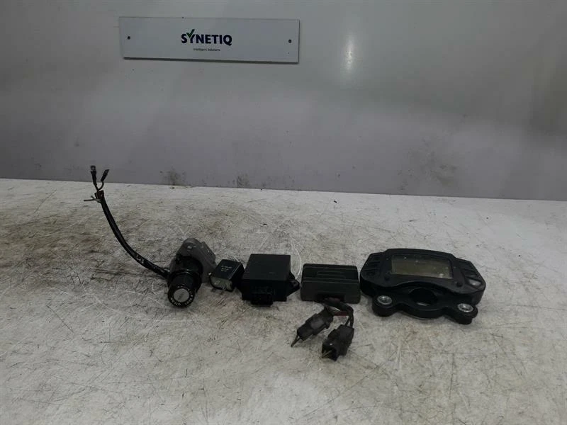 Fahrzeugschloss Set und Schlüssel SFM ZZ125 25K KM - 11816016 - Bild 1 von 4