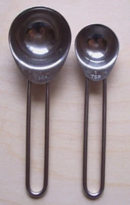 2 Edelstahl Messlöffel Drahtgriff 1 EL & 1 TL - Bild 1 von 2