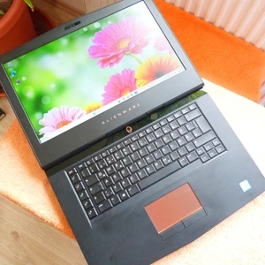 Alienware 15 R3 HIGH END 15 Zoll FULLHD Gaming 8GB GTX l 32GB RAM Windows 11 SSD - Bild 1 von 16