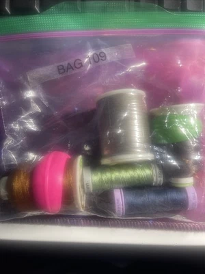 5 SPOOLS OF THREAD FOR SEWING OR QUILTING - Image 1 of 3