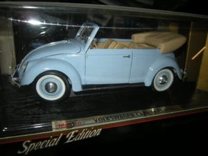 1:18 Maisto VW Maggiolino Cabrio azzurro/azzurro 1951 in confezione originale - Foto 1 di 2