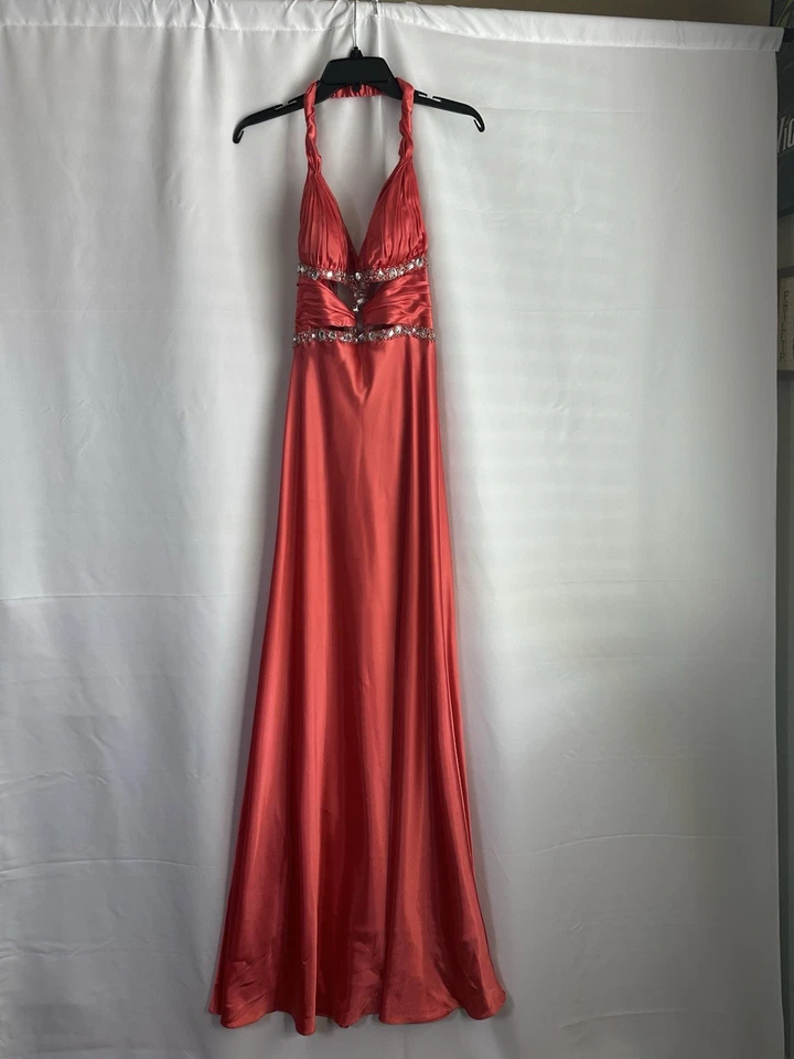 Vestido de graduación Taboo cuello halter naranja talla 10/12 Foto 1 de 4