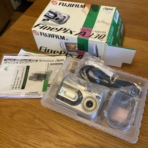 Fujifilm Finepix A330 Digital Camera With 16Mb Memory Card & Instructions  - Picture 1 of 5
