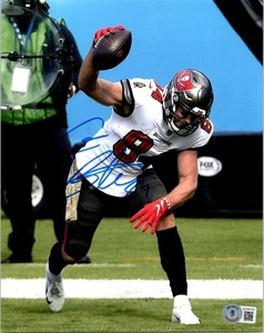 CAMERON BRATE SIGNED 8X10 PHOTO BECKETT BAS COA TAMPA BAY BUCCANEERS BUCS 5 - Picture 1 of 1