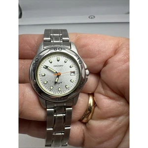 Orient SP Sport Damenuhr Edelstahl 27mm Quarz SZOY-Q0-CS läuft gut - Bild 1 von 7