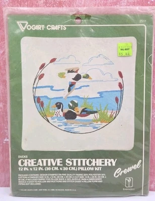 Kit de almohada de costura creativa vintage Vogart Crafts 2511 Ducks 1982 MCMLXXXII Foto 1 de 4