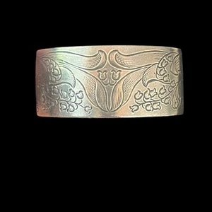 Salisbury Pewter Cuff Bracelet Floral May Flower Lily of the Valley Engraved 6.5 - Picture 1 of 8