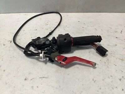 08-10 KAWASAKI Ninja ZX10R CLIPE DE GUIDÃO LATERAL ESQUERDO NA BARRA DE CONTROLES EMBREAGEM FABRICANTE DE EQUIPAMENTO ORIGINAL - Imagem 1 de 4