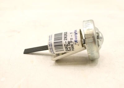 NEW OEM Ford Brake Fluid Reservoir Cap E4HZ-2K062-A Ford Heavy Truck 1984-1996 - Image 1 of 4