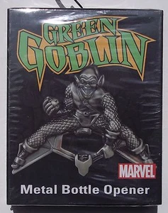 ABRIDOR DE BOTELLAS DE METAL VERDE GOBLIN. 3 pulgadas. NUEVO EN CAJA. IMÁN EN LA PARTE POSTERIOR. MARVEL - Imagen 1 de 2